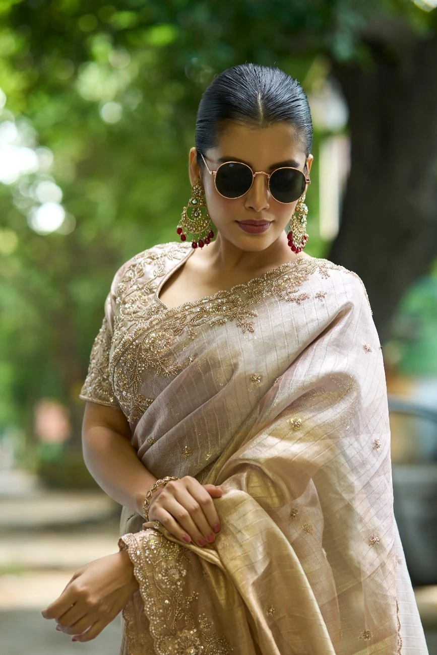 J7094 - CONtTRAST, PINK, CHIKU