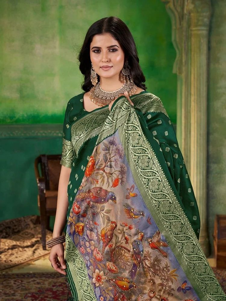 Jecqaurd Dola Silk Saree