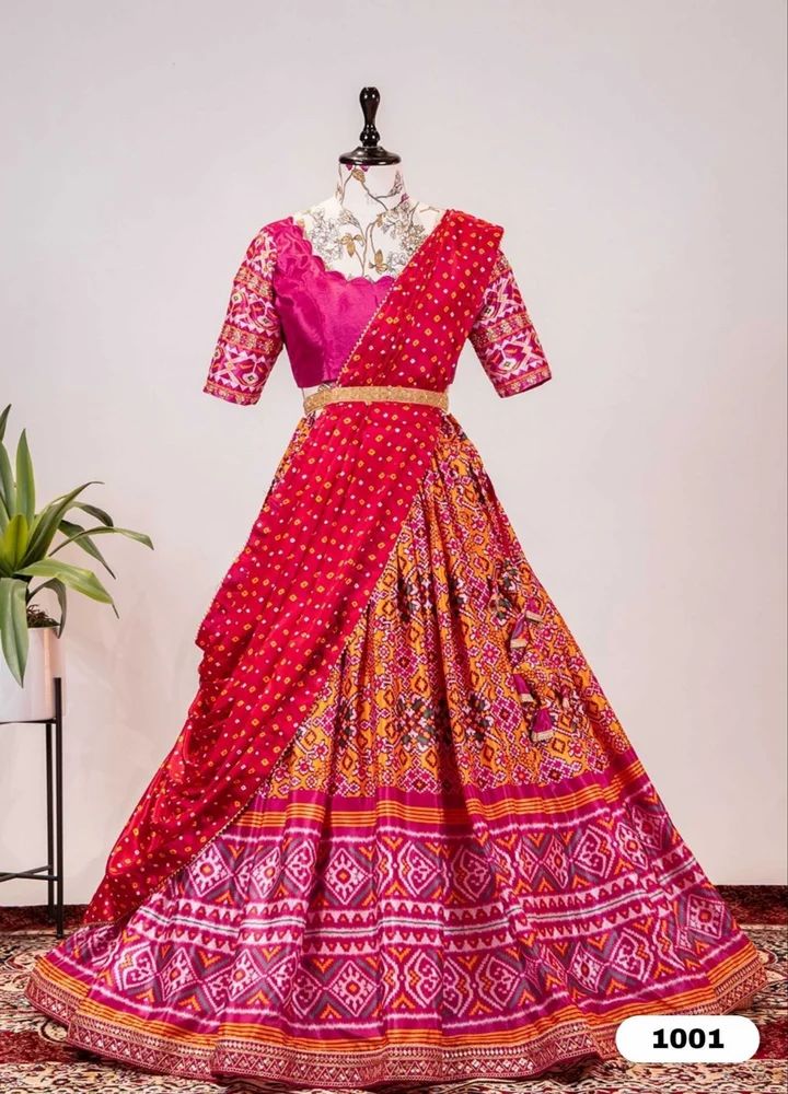Ladies Party Wear Lehenga Choli Wholesale