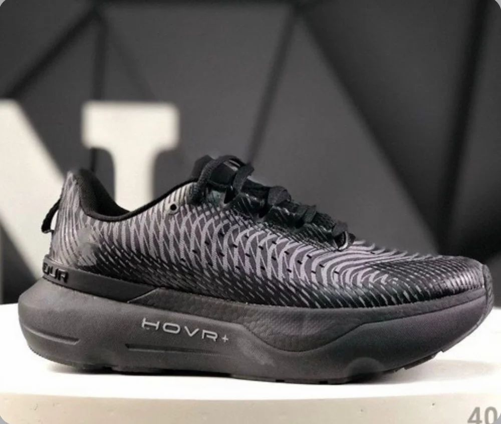 Under Armour Infinite Pro Black