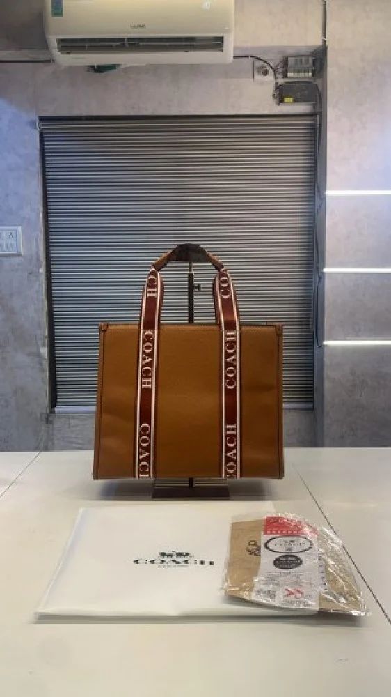 coach_Tote_Purse_with_Brand_dustbag_belt_1414