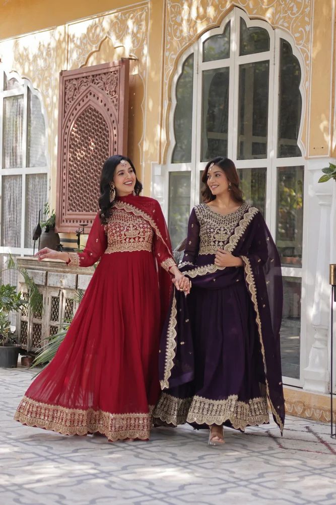 DESIGNER READYMADE GOWN