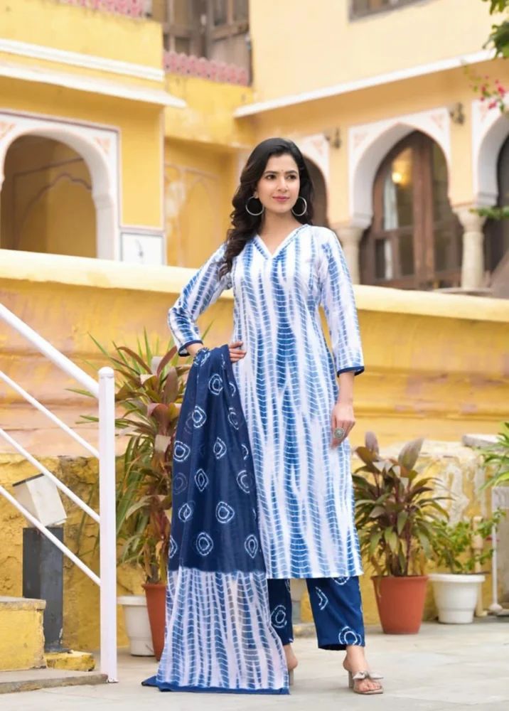 Kurta Pant Dupatta Set