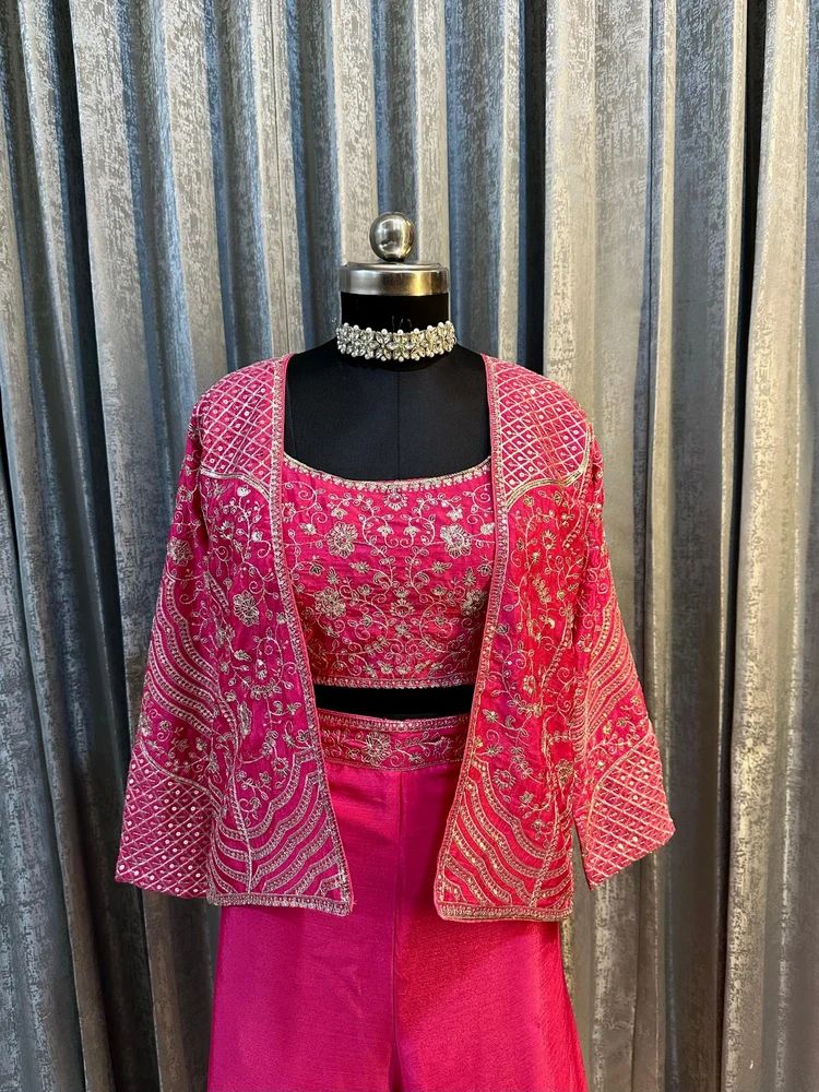 Ladies Designer Lehenga