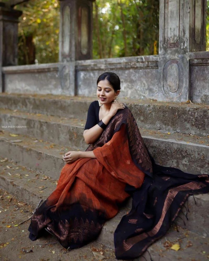 PREMIUM TRADITIONAL SAREES