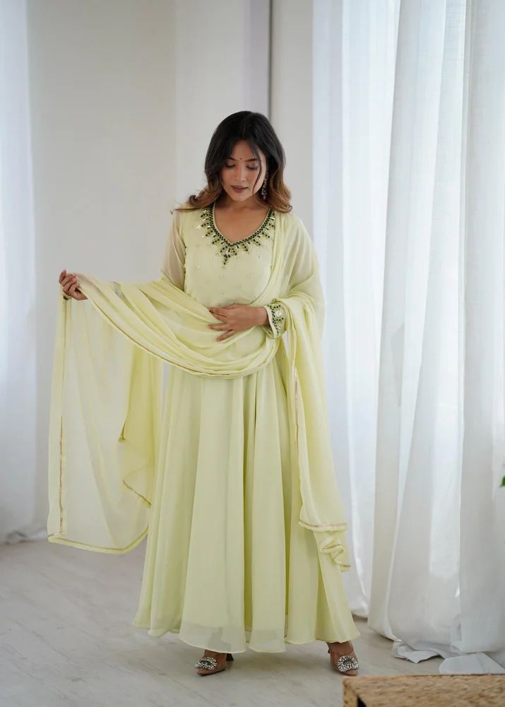 Gerorrget Gown With Dupatta and pant