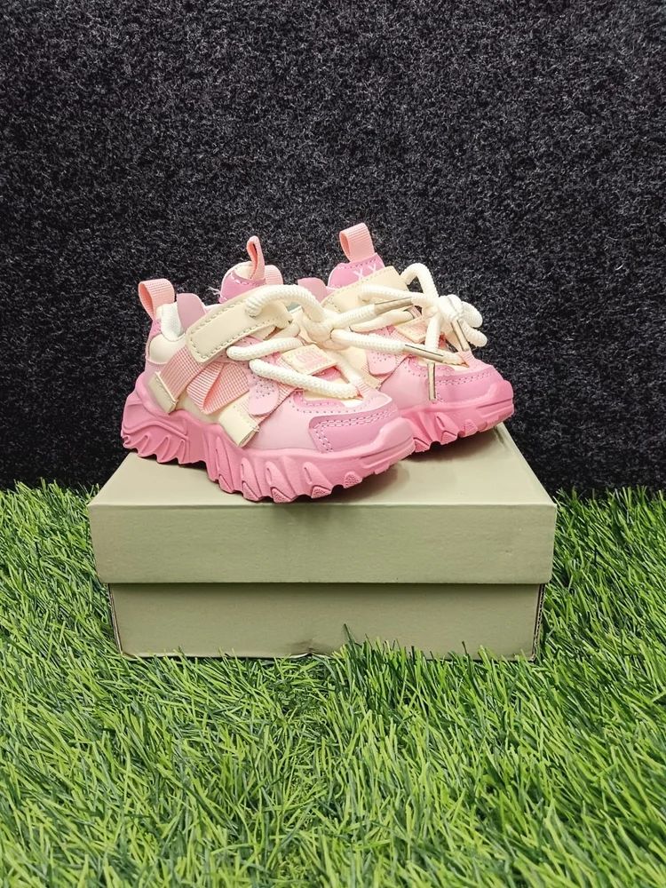 Girl's Sport's Shoe's Pink
