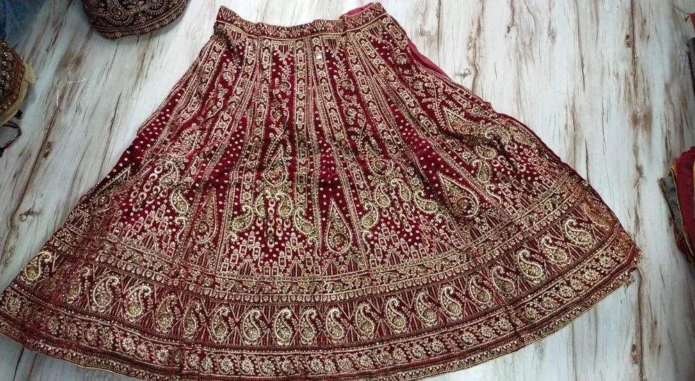 Paisley Border Maroon Velvet Dori Bridal Lehenga