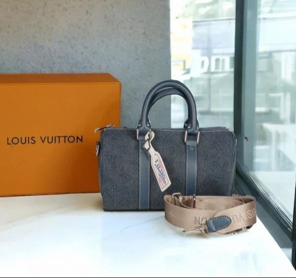 LOUIS _VUITTON PREMIUM WALLET 62665 HAIG BLACK