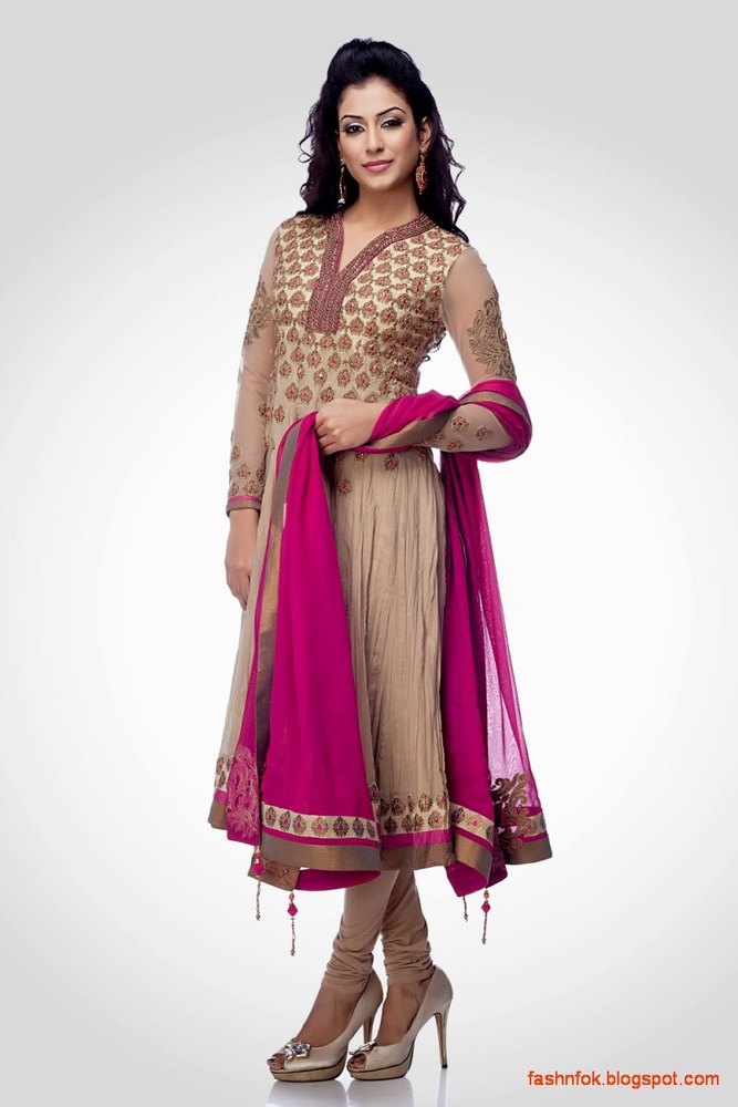 Fashionable Embriodered Salwar Kameez