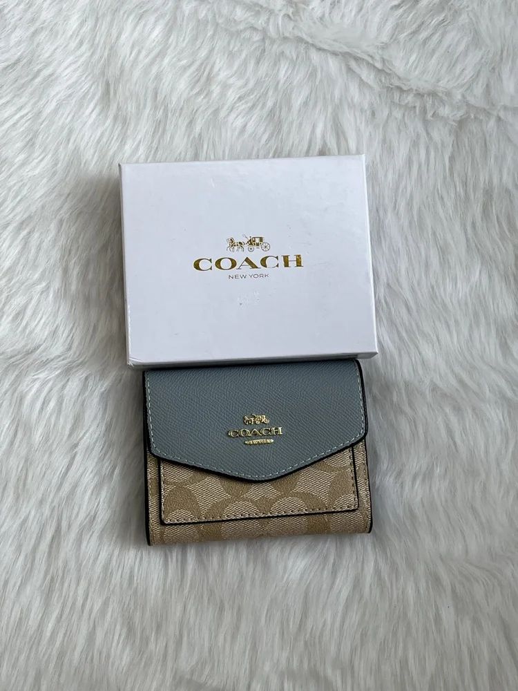 Coach camera Sling Bag With Original Box