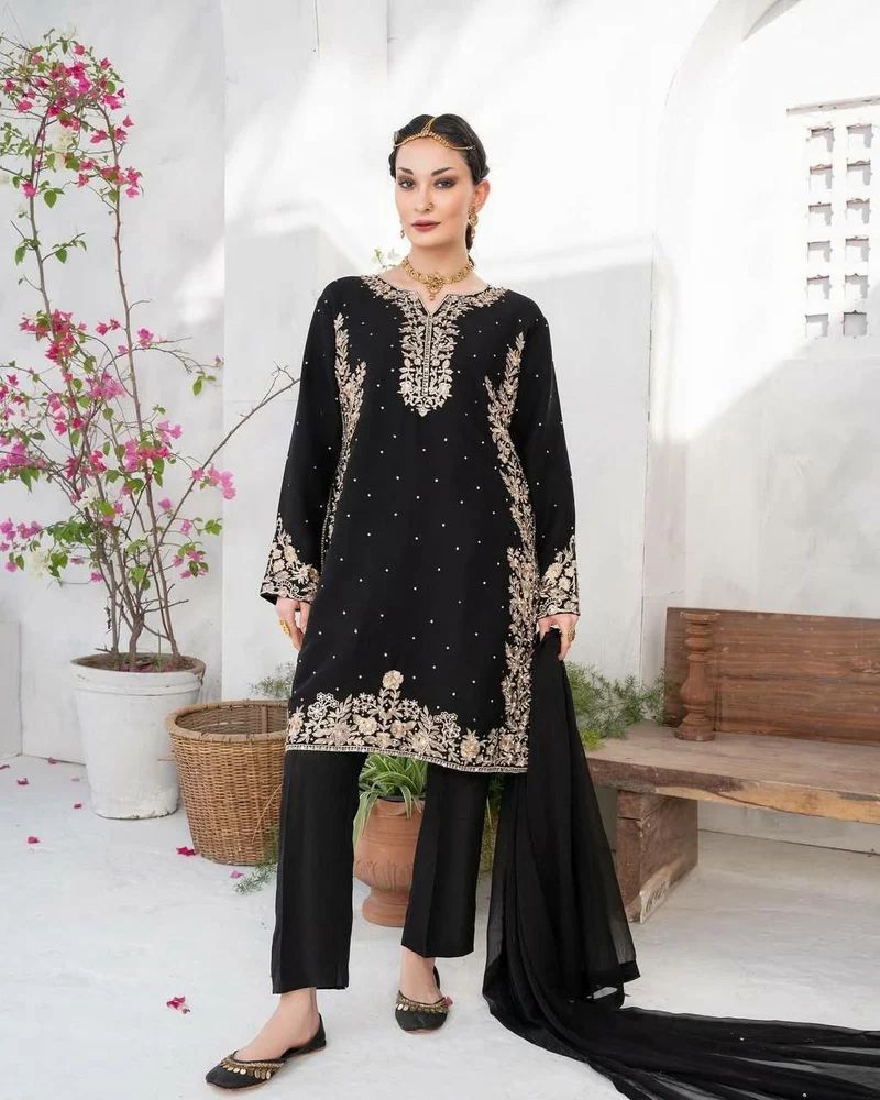 Georgette Designer Thread Work Anarkali Suit