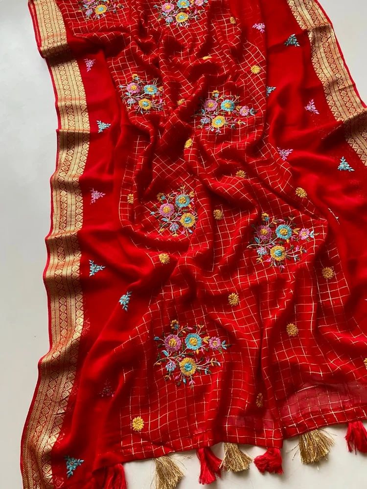 PURE GEORGETTE CHEX DESIGN AND MOTTIFS SAREE AT WHOLESALE PRICE