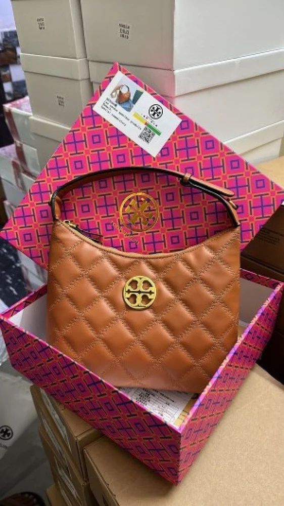 TORY_BURCH_MAXI_HOBO_WITH-OG_BOX_AND_DUST_BAG_705