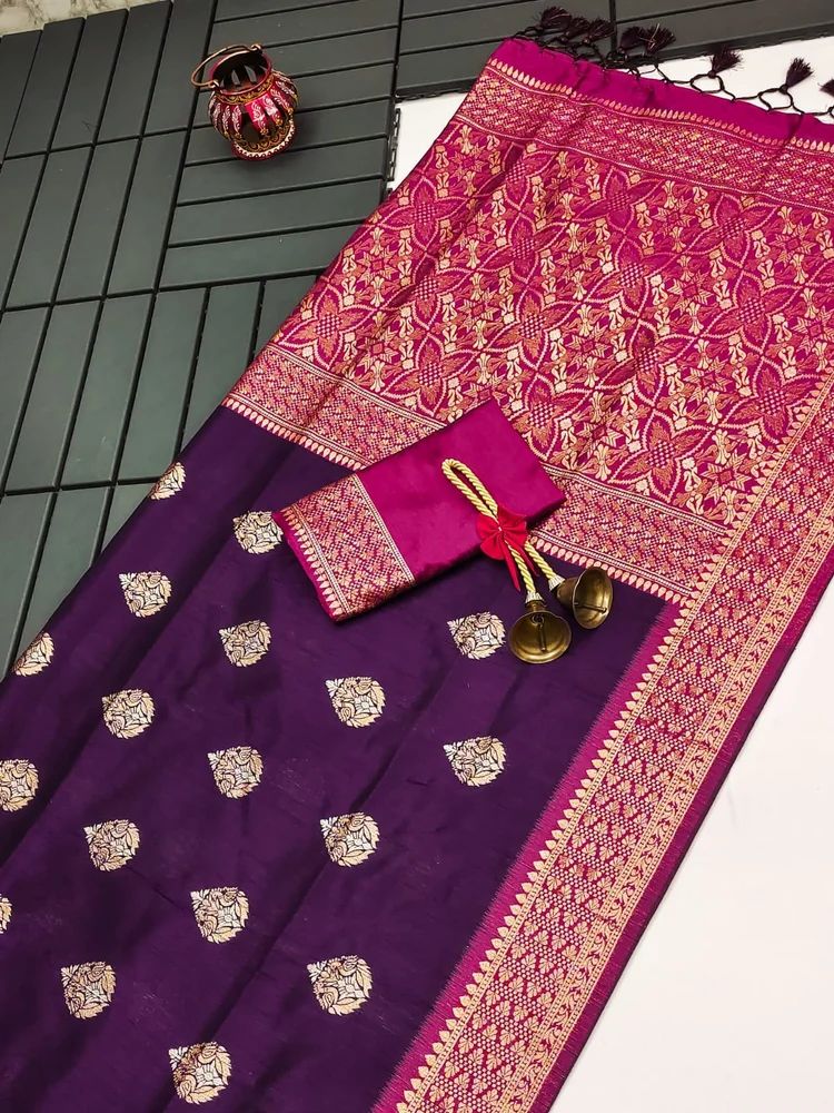 Premium Tussar Silk saree with contrast blouse piece