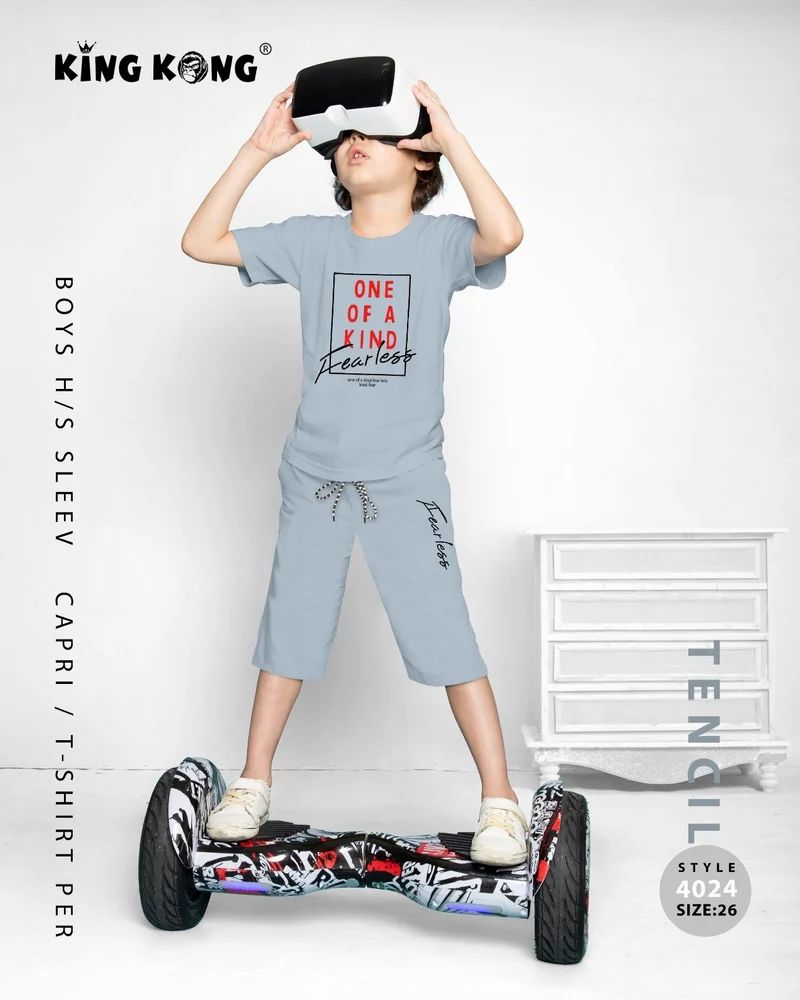 Boys Half Sleeves T Shirt And Capri