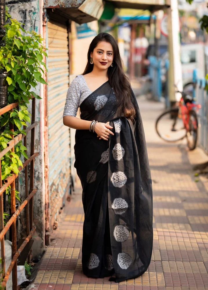 Kerala Linen Saree