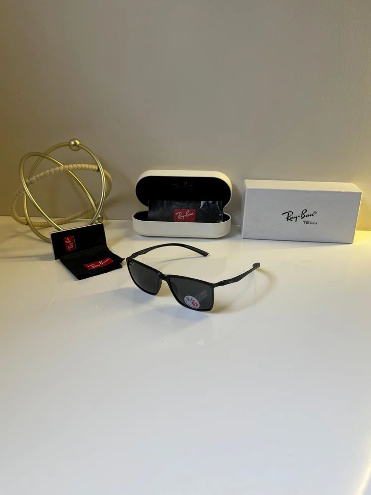 Ray Ban 7698 Sunglasses