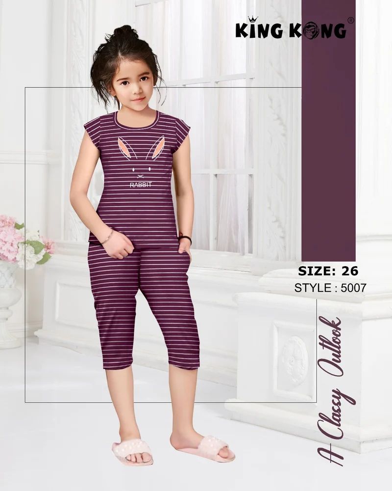 Kids Grils  Top And  Capri