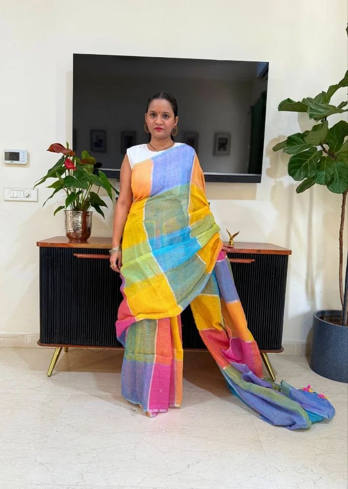 Plain Linen Digital Print Saree with Fumka (Latakan)