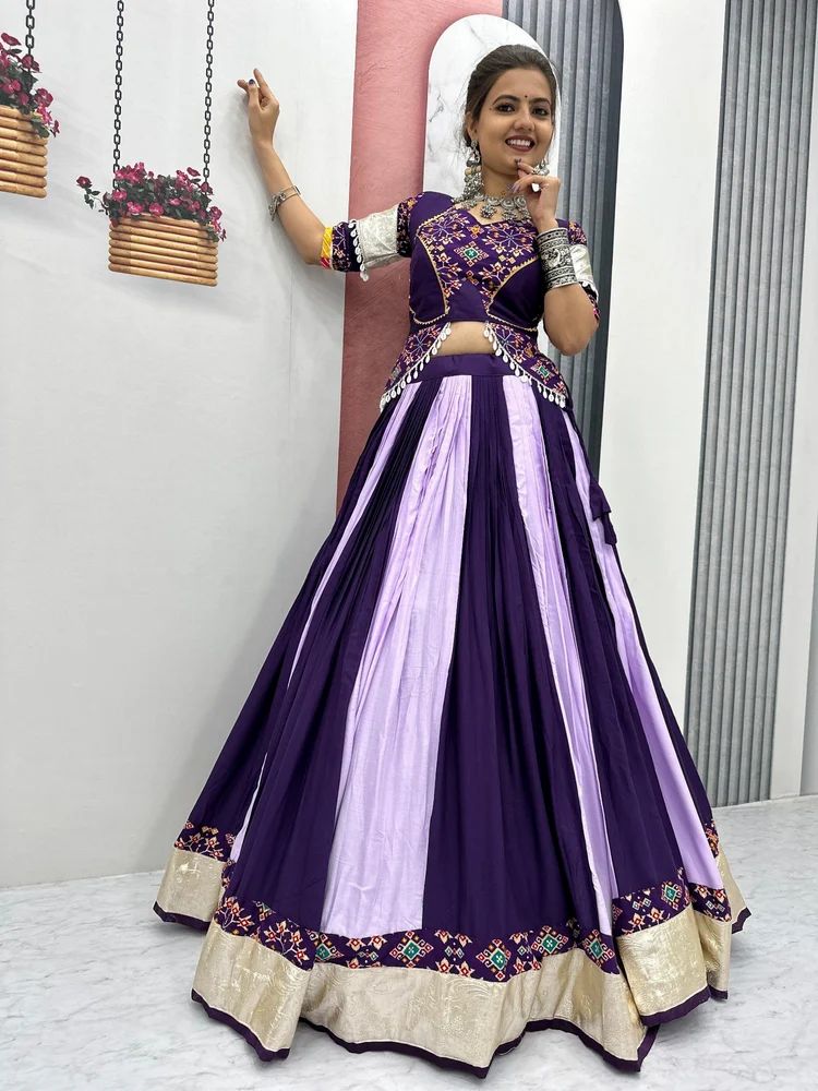 Navratri Chaniya Choli Suppliers