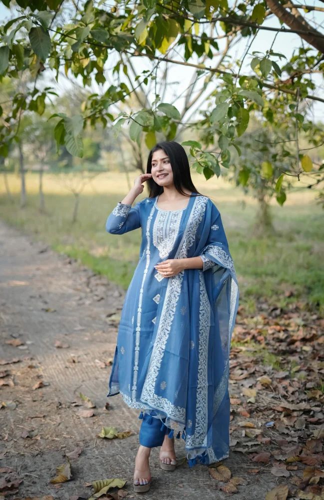 PURE SOFT COTTON JAMDANI SUIT WITH UNIQUE DESIGN
