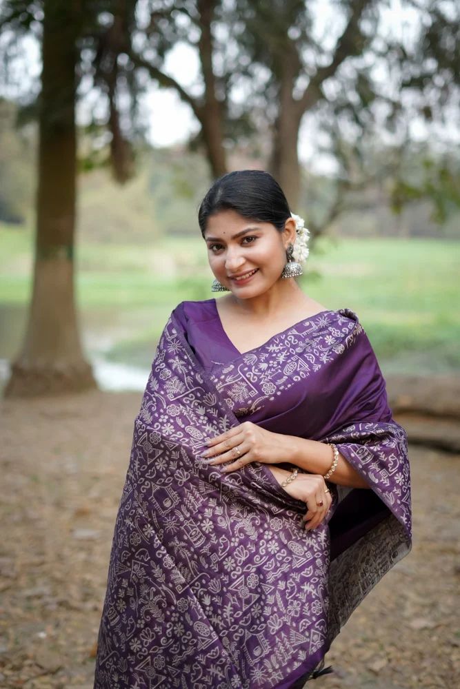 HANDLOOM RAW SILK SAREE WITH UNIQUE GALA PATTERN