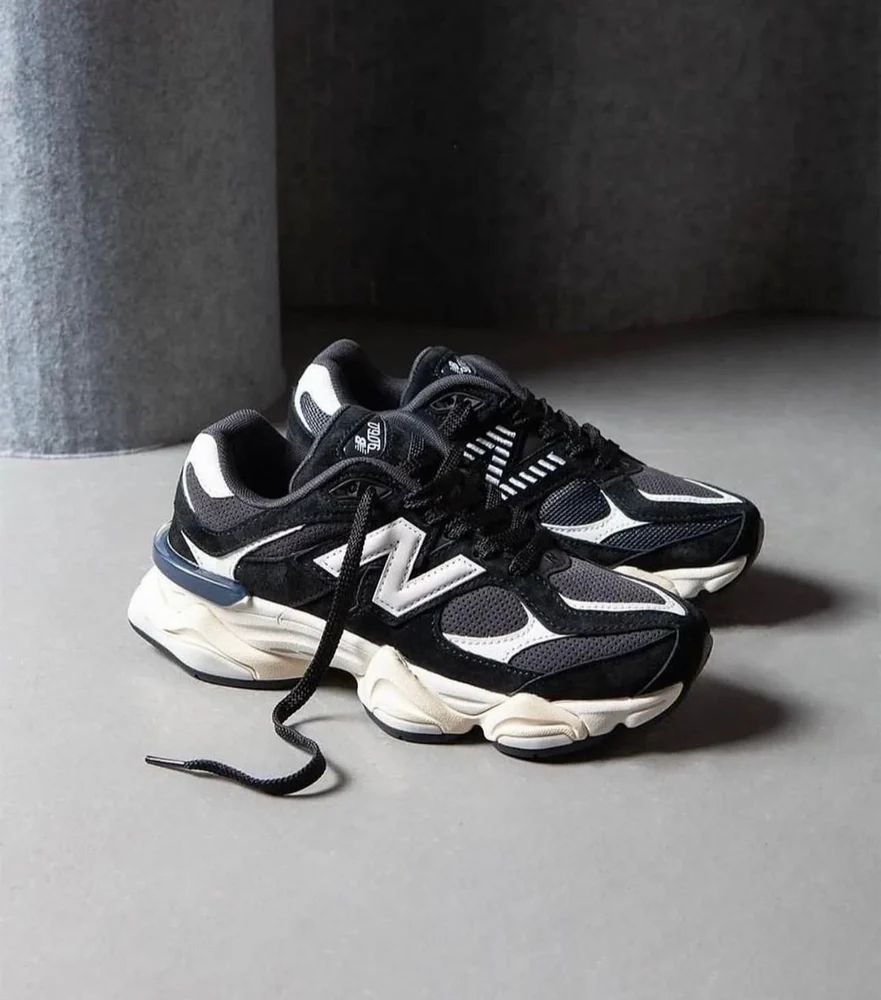 NEW BALANCE 9060 BLACK WHITE