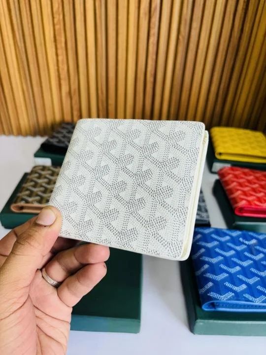 12 GOYARD WHITE PREMIUM QUALITY WALLET