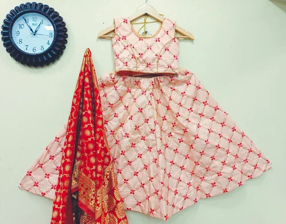 Awesome Bridal Party Wear Lehengas