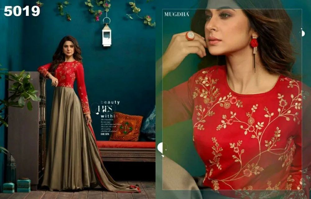 Mudha Gown