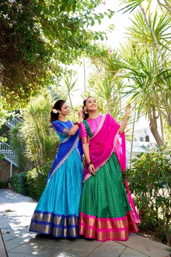 WMN 2010 Anvesha Zari Chex Party Wear Lehenga Choli Below 1500