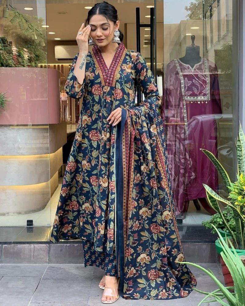 Kurta Pant Dupatta Set