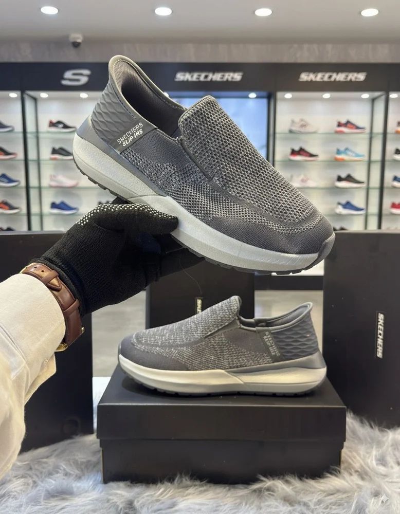 SKECHERS-SLIP-INS-MAX-CUSHION-grey
