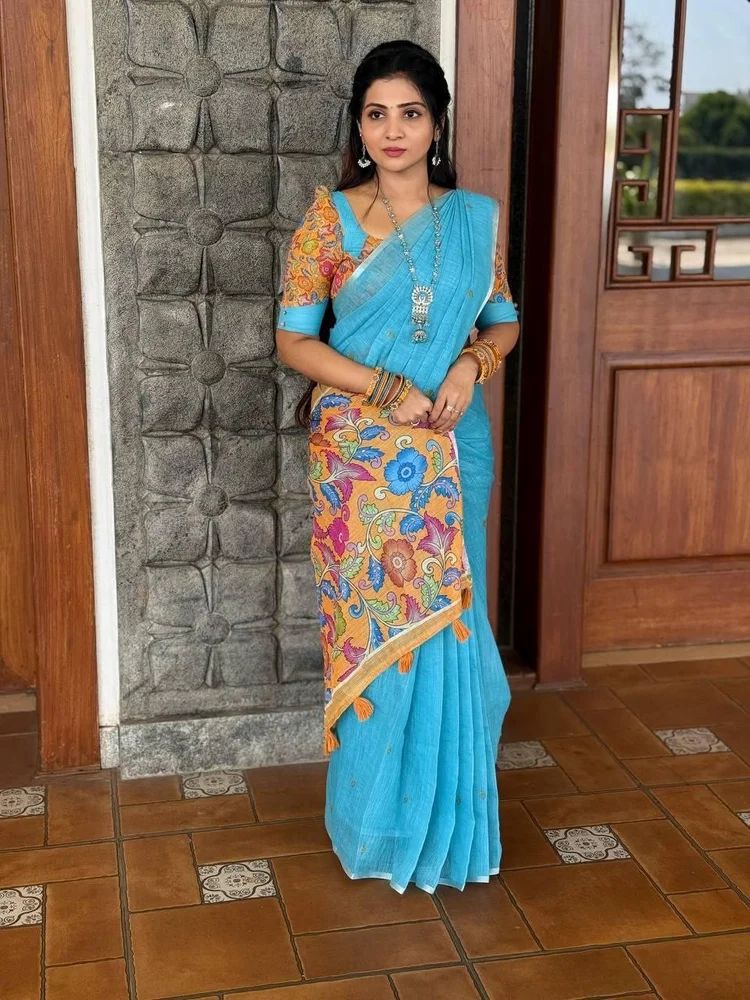 Arctic Blue Digital Print Linen Sarees