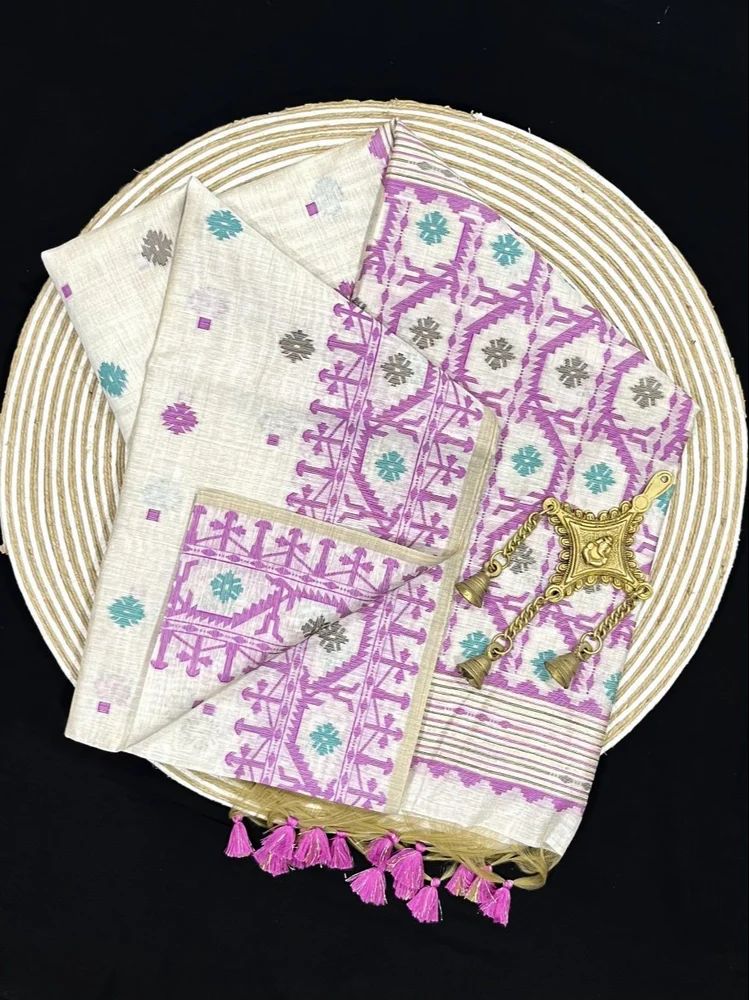 Beautiful Kovai Cotton Jamdani saree with jamdani pattern and contrast blouse