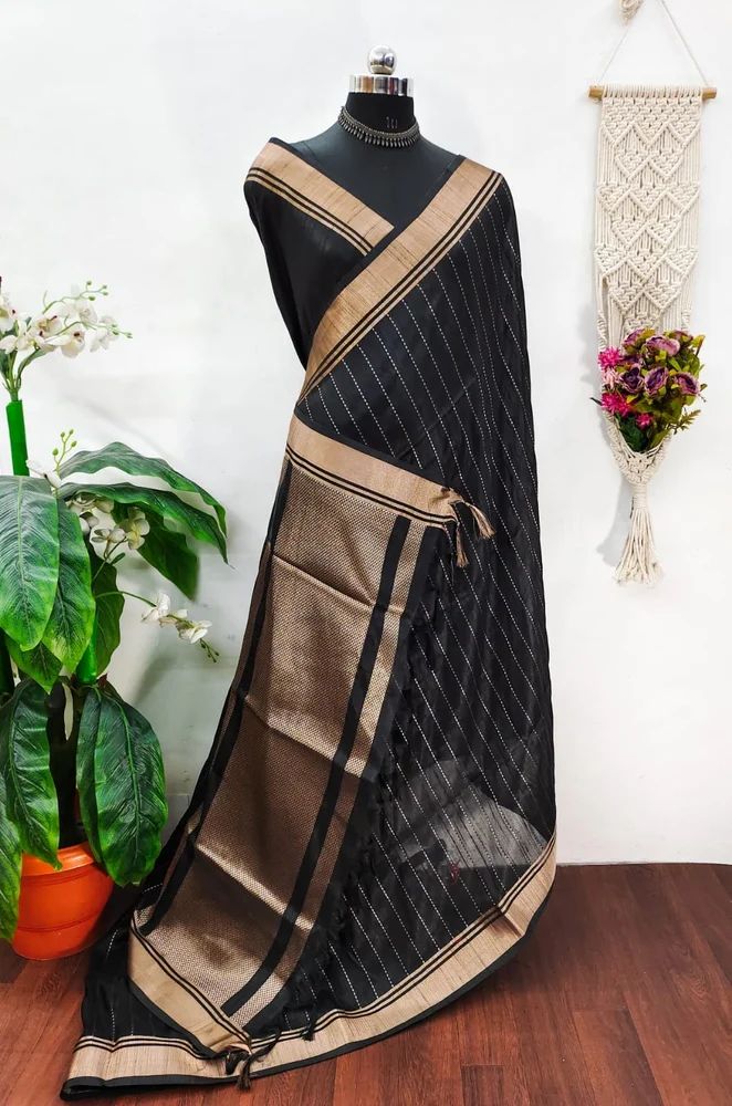 SOFT BANARASI RAW SILK ZARI LINNING PATTERN SAREE AT WHOLESALE PRICE