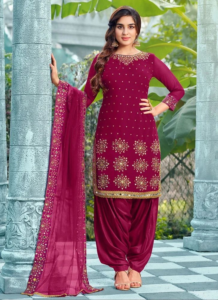Salwar Kameez .