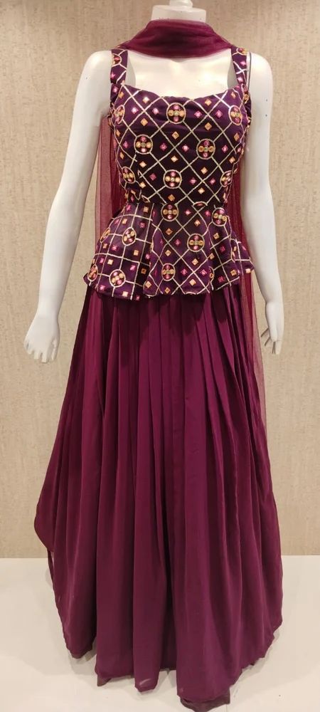 Papillon lehanga crop top