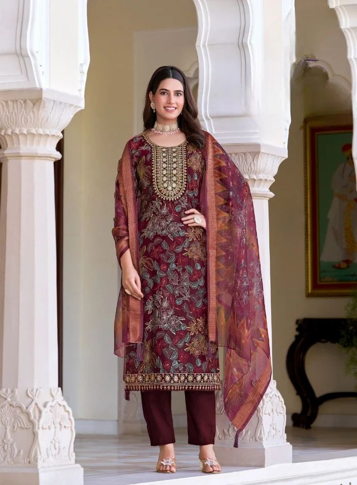 Pakistani Style Kurtis