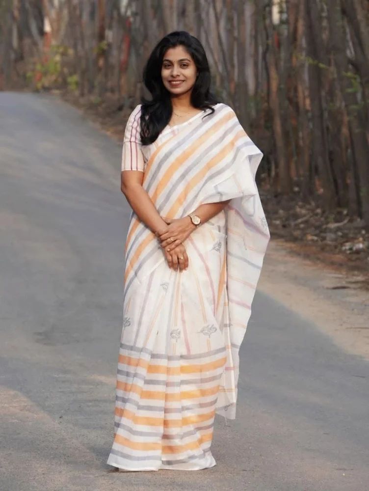Floral White Digital Print Linen Sarees