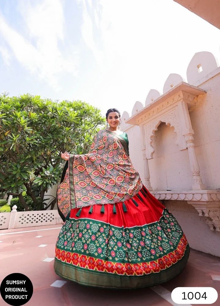 Ladies Sumshy Designer Wedding Wear Lehenga Choli Wholesale Catalog