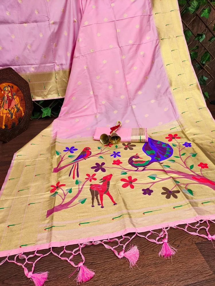 Ladies Traditional Paithani Saree
