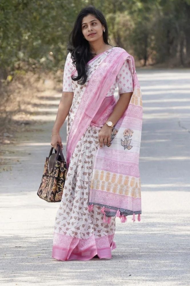 Dutch White Digital Print Linen Sarees
