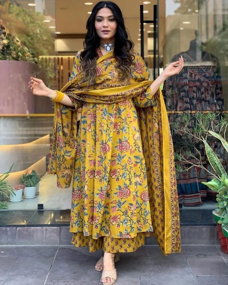 Kurta Pant Dupatta Set