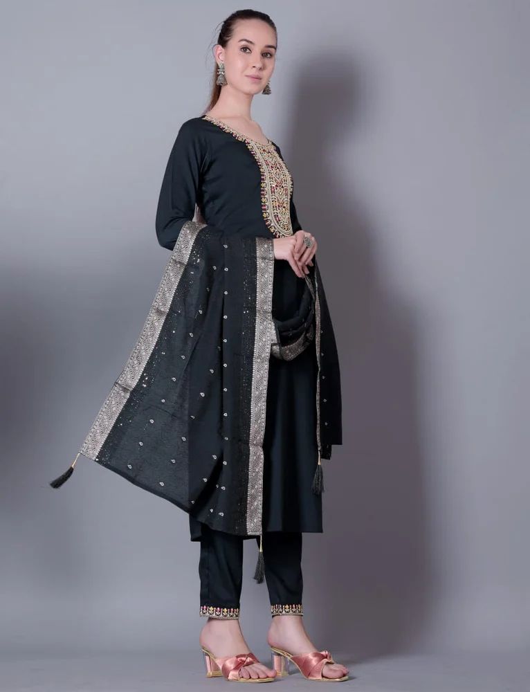 Kurta Pant Dupatta Set