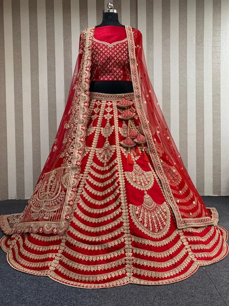Designer Lehenga Choli